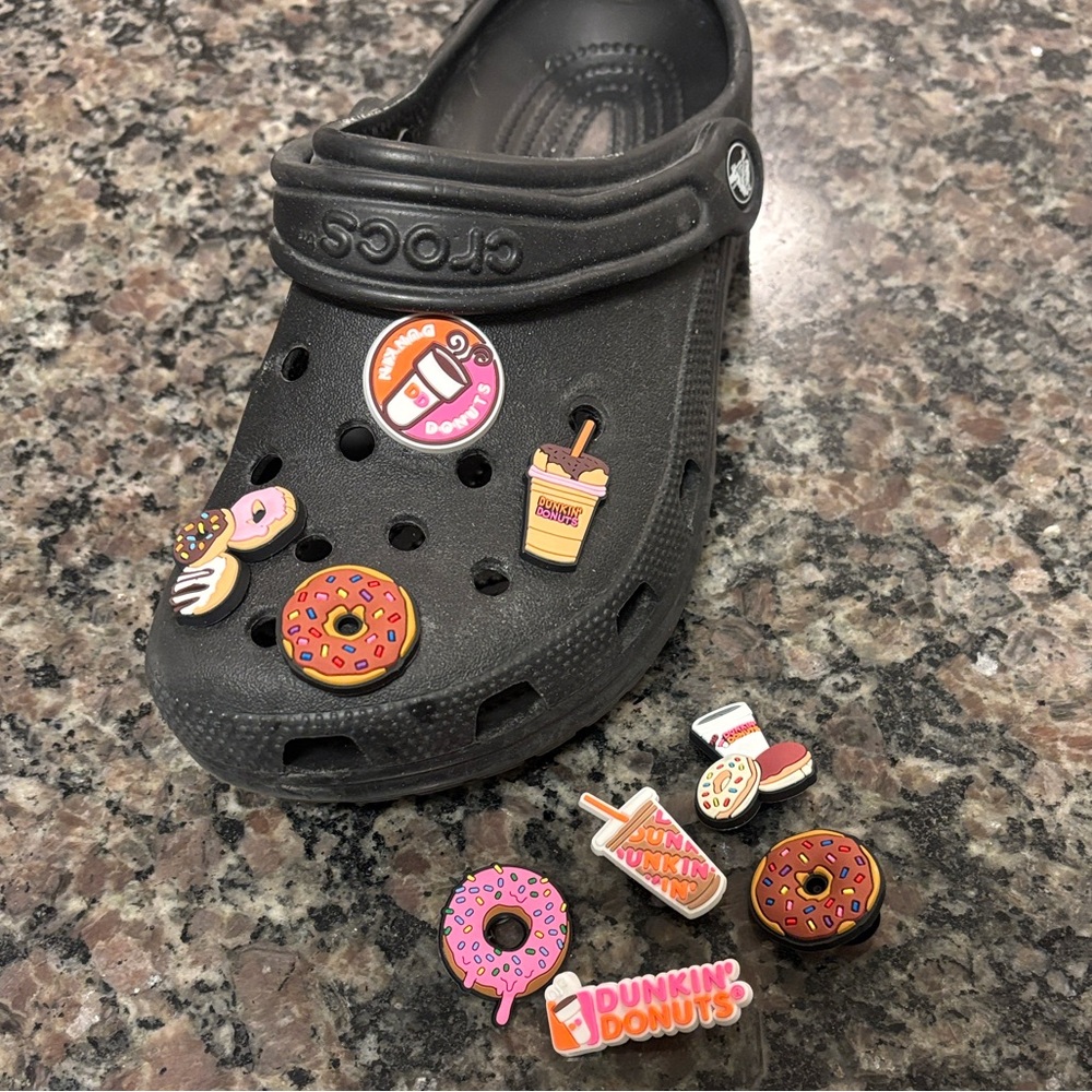 9 Crocs nwot Dunkin’ Donuts coffee lover jibbitz shoe charms